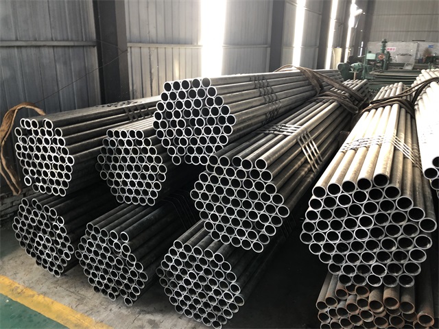 九江小口径厚壁无缝钢管
